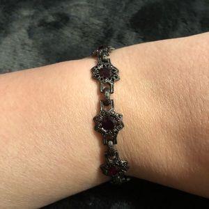 1928 red crystal/Black metal floral bracelet